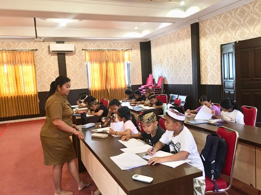 SANGGAR BAHASA BALI WIDYA GRAPANA DESA DELOD PEKEN