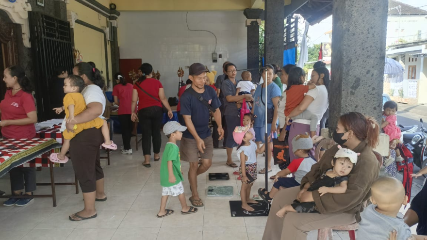 POSYANDU SIKLUS HIDUP DI BR. DELOD RURUNG