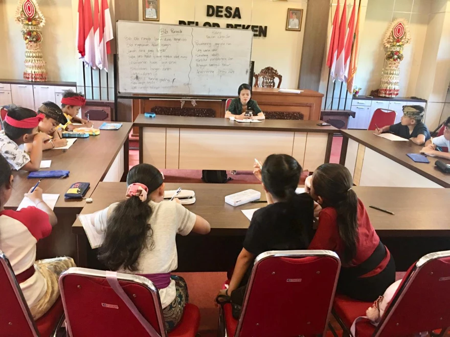 SANGGAR BAHASA BALI WIDYA GRAPANA 